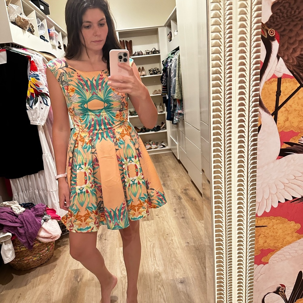 Love Fire peach cut out back Hawaiian dress - Picture 3 of 3
